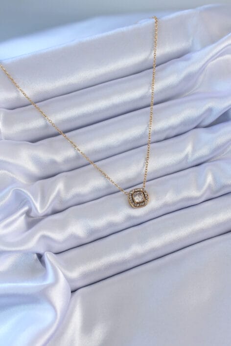 316L Çelik Gold Renk Kare Zirkon Taşlı Kadın Kolye - Görsel 2