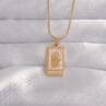 316L Çelik Gold Renk Pembe Mineli El Figür Tarot Kolye