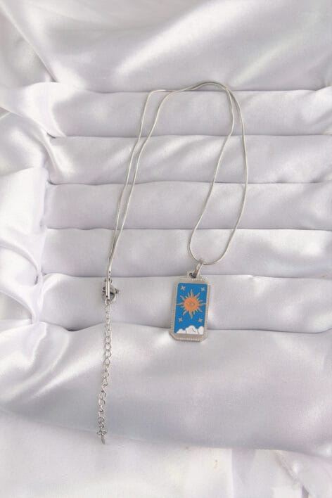 316L Çelik Gümüş Renk Mavi Mineli Güneş Model Tarot Kolye - Görsel 2