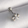 316L Çelik Gümüş Renk Zirkon Taşlı Çiçek Model Tragus Piercing