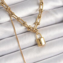 316L Çelik Gold Renk Tiffany Zincir Model Kilit Figür Sallantı İnci Detay Kadın Kolye