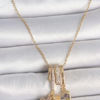 316L Çelik Gold Renk Sallantı Zirkon Taşlı Mor Taşlı Ayıcık Figür Charm Kadın Kolye