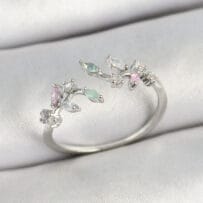Pirinç Yaprak Figürlü Zirkon Taşlı Gümüş Renk Ayarlanabilir Kadın Yüzük