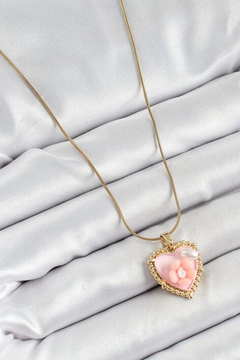 316L Çelik Zincir Pembe Sanatsal Portre İnci Detaylı Papatya Figürlü Kalp Model Gold Renk Kadın Kolye - Görsel 2
