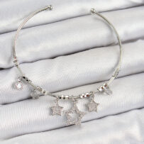 Pirinç Zirkon Taşlı Yıldız Model Gümüş Renk Charm Bileklik