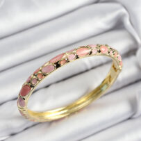Mineli Pirinç Pembe Petek Motifli Gold Renk Kadın Kelepçe